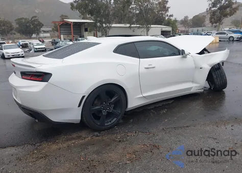 2018 Chevrolet Camaro 2Lt z USA, uszkodzony, nr VIN 1G1FD1RS6J0155218